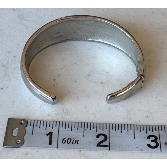 Unbranded Lot of 2 Silver Cuff Women's Fashion Jewelry Metal Bracelets - Picture 11 of 11